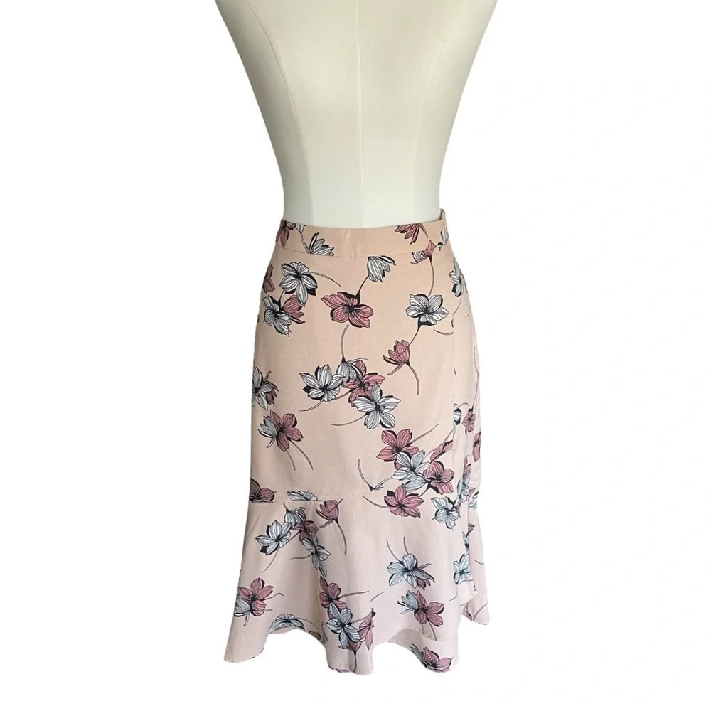 Banana Republic Light Pink Floral Trumpet Midi Skirt Size 6